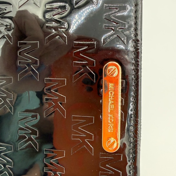 Michael Michael Kors Glossy Black Belt Bag - Picture 3 of 10